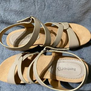 Baretrap sandals